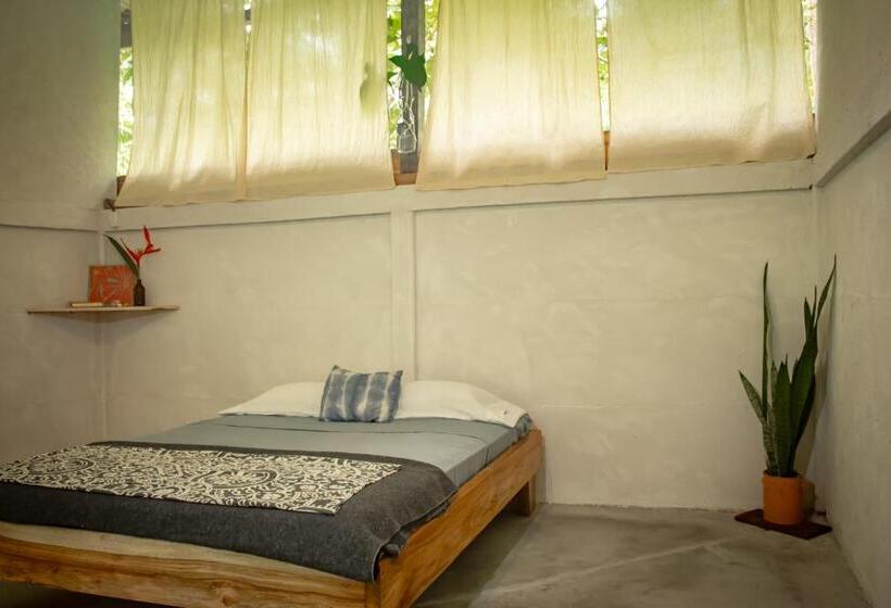 پانسیون Casa Raiz