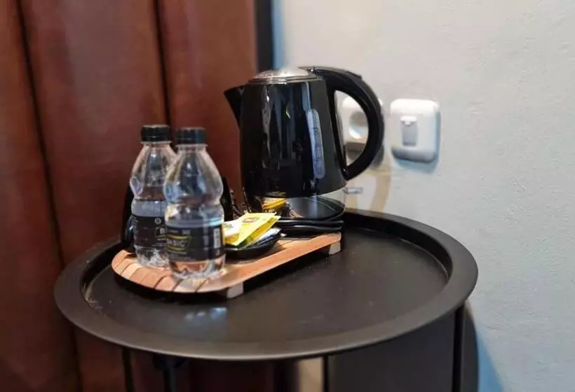 ペンション Emerald Guest House Type Jepang Purwokerto