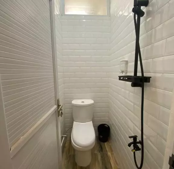 ペンション Emerald Guest House Type Jepang Purwokerto
