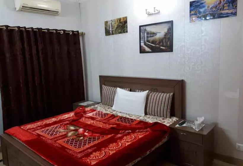 پانسیون New Luxury Guesthouse