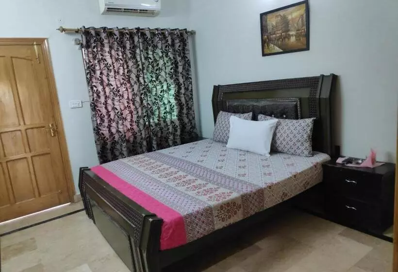 پانسیون New Luxury Guesthouse