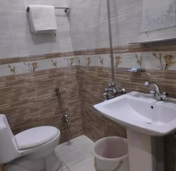 پانسیون New Luxury Guesthouse