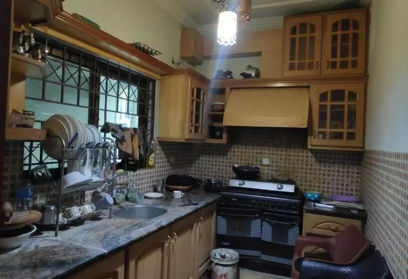 پانسیون New Luxury Guesthouse