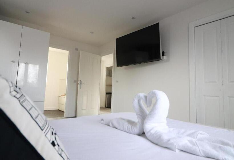 膳宿费 Swanwick House