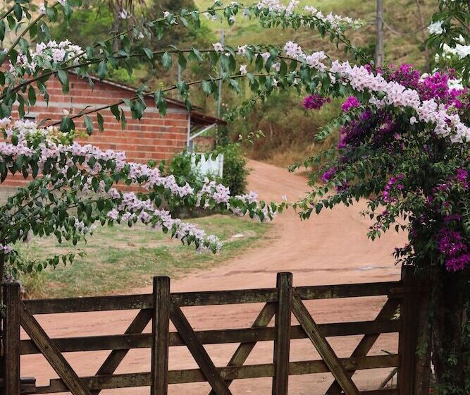 Pousada E Hotel Casa Do Lago