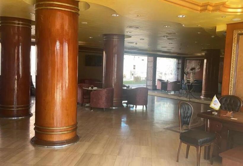 فندق جراند كليوباترا دمنهور