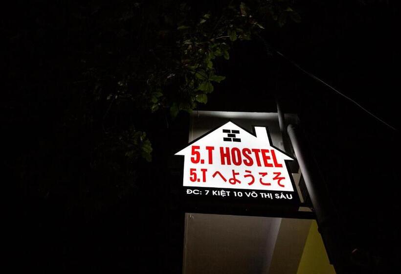 5.t Hostel