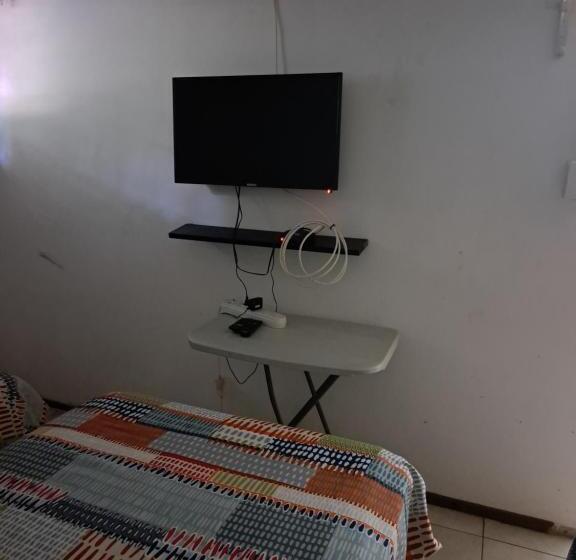 הוסטל Pmb Backpackers Lodge