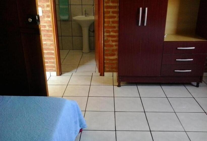 Hospedaria Pousada Sitio Urbano