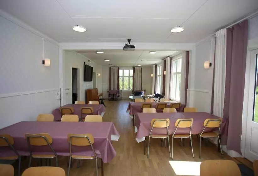 Retkeilymaja Semesterhemmet Sommarro