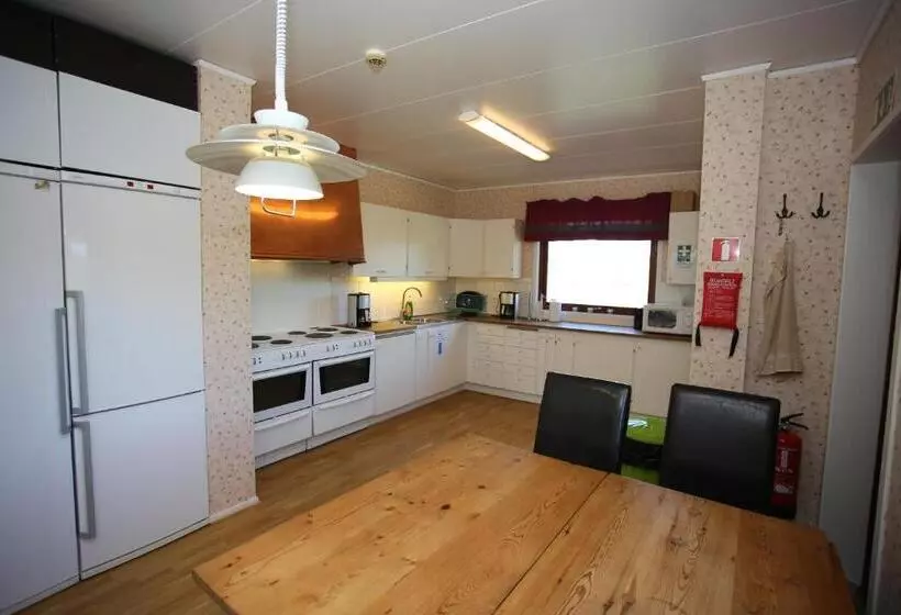 Retkeilymaja Semesterhemmet Sommarro