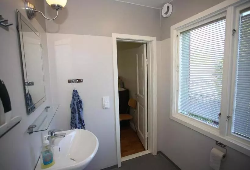 Retkeilymaja Semesterhemmet Sommarro