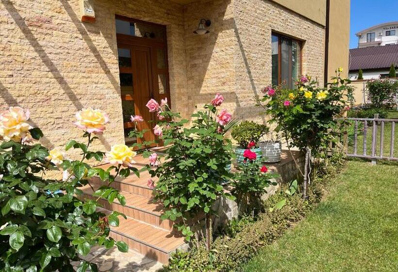 تختخواب و صبحانه Casa Vila Ica