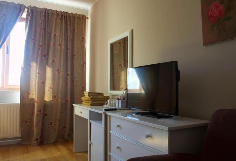 تختخواب و صبحانه Casa Vila Ica