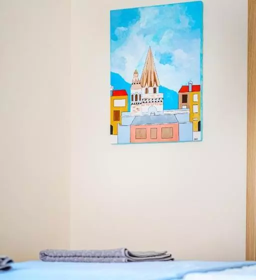 ベッドアンドブレックファースト Kiss Henézi Guest House