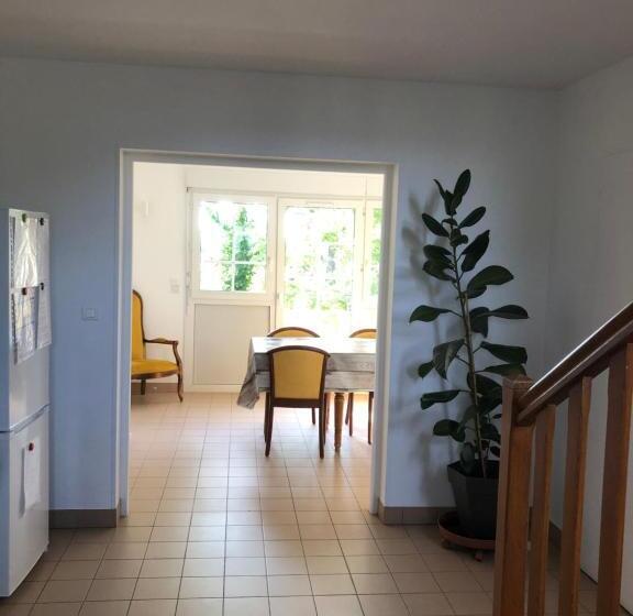 مبيت وإفطار Relais D’arbigny