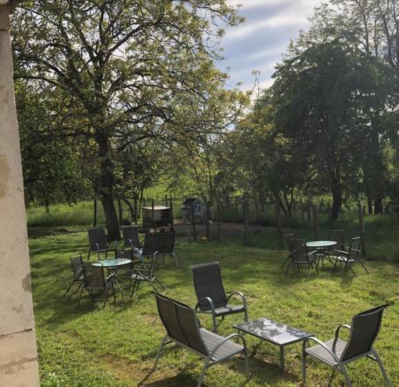 مبيت وإفطار Relais D’arbigny