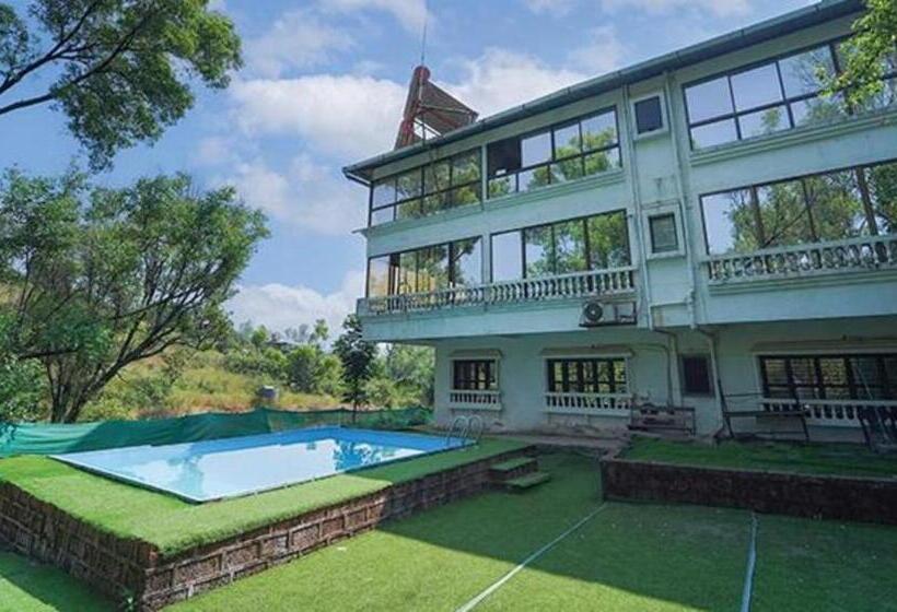 Fabhotel Highland Park