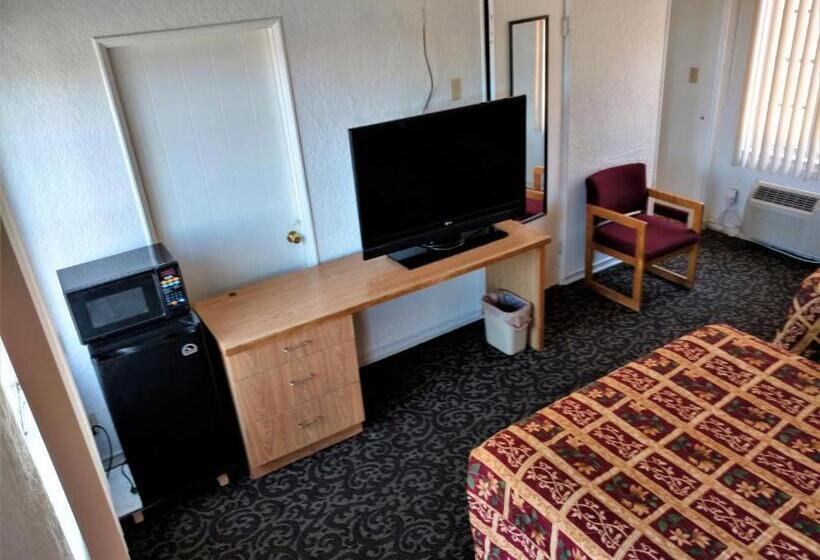 Highland Tower Motel