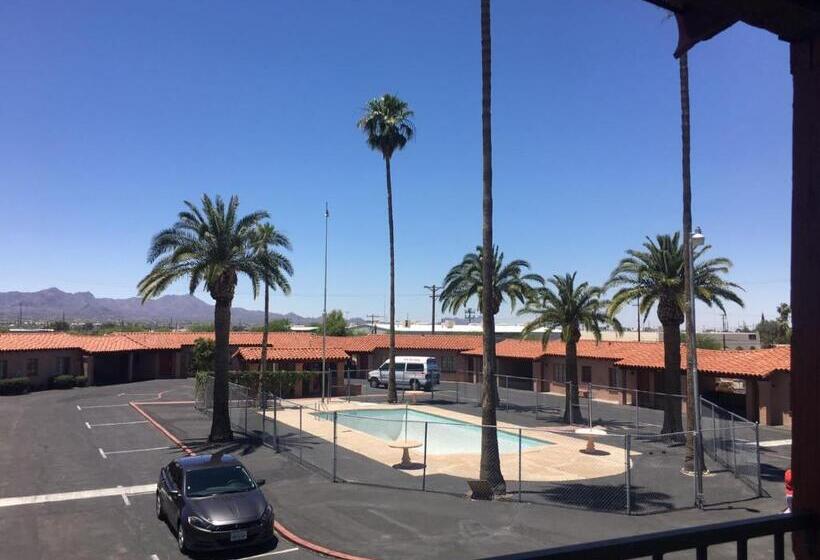 Highland Tower Motel