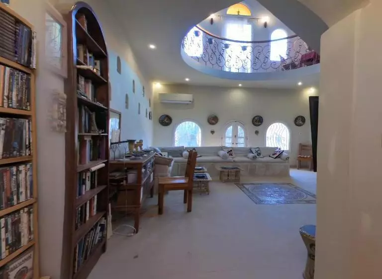 هتل Alexander Lodge