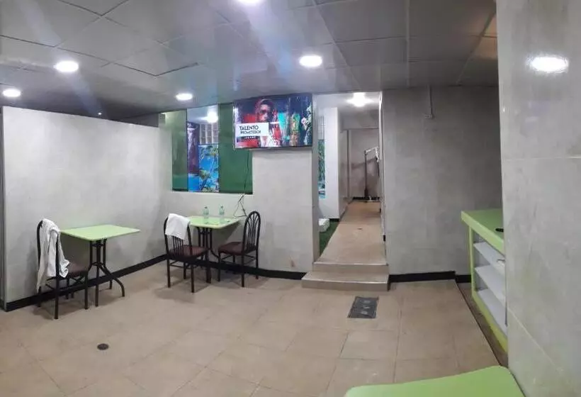 ホテル Es Baños Sauna Gianmar I