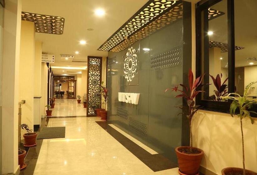 酒店 Super Townhouse Dewas City Formerly Utsav