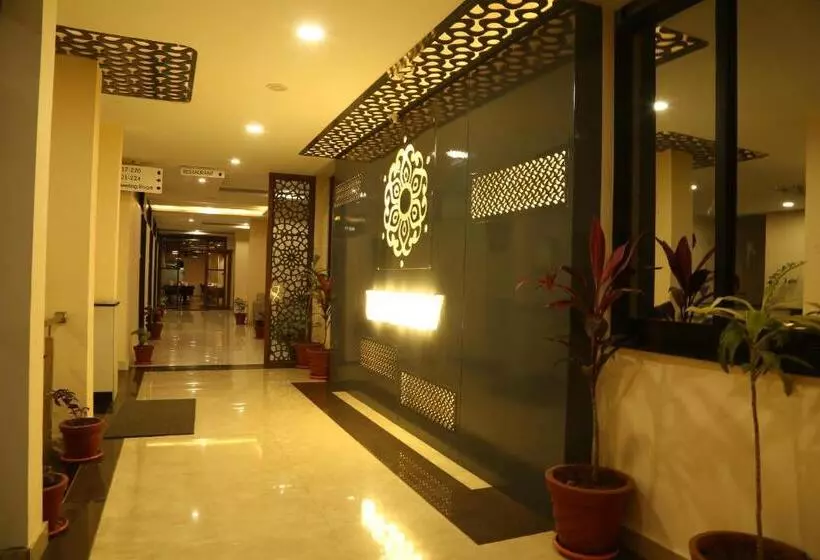 Hotelli Super Townhouse Dewas City Formerly Utsav