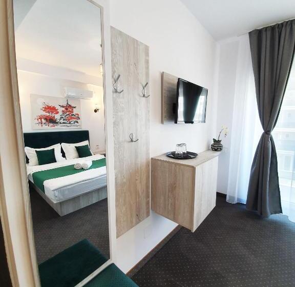 Отель Zeth House