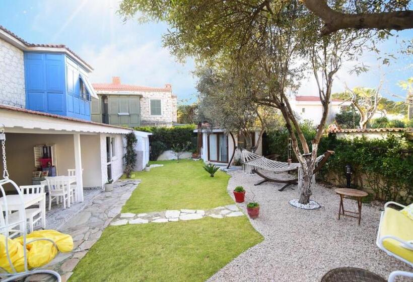 Kekik Alaçatı Otel Mayko