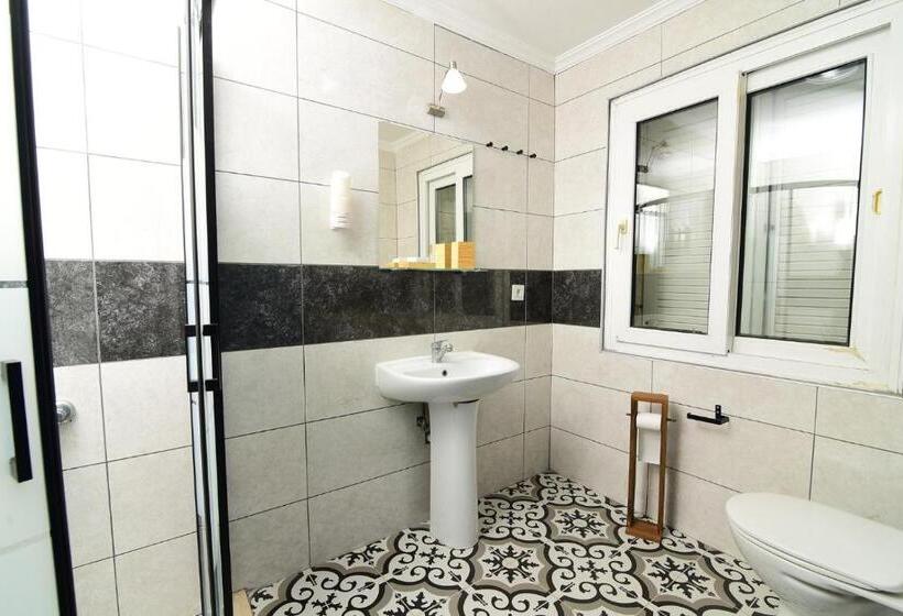 Kekik Alaçatı Otel Mayko