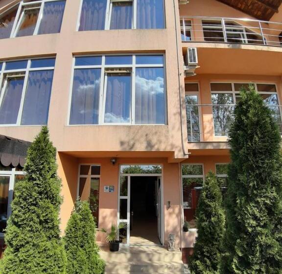 پانسیون Casa Ara Costinesti