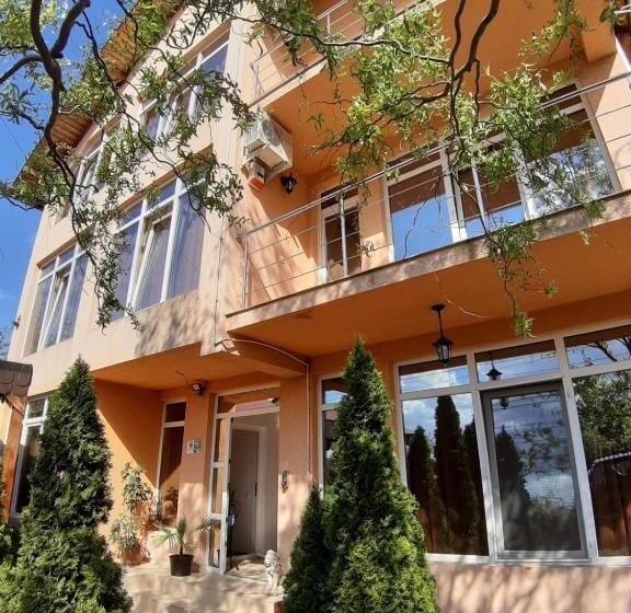 پانسیون Casa Ara Costinesti