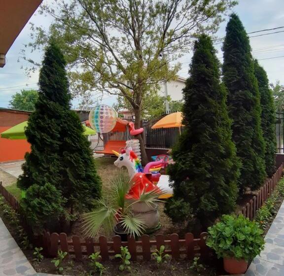 پانسیون Casa Ara Costinesti