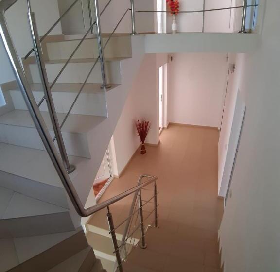 پانسیون Casa Ara Costinesti