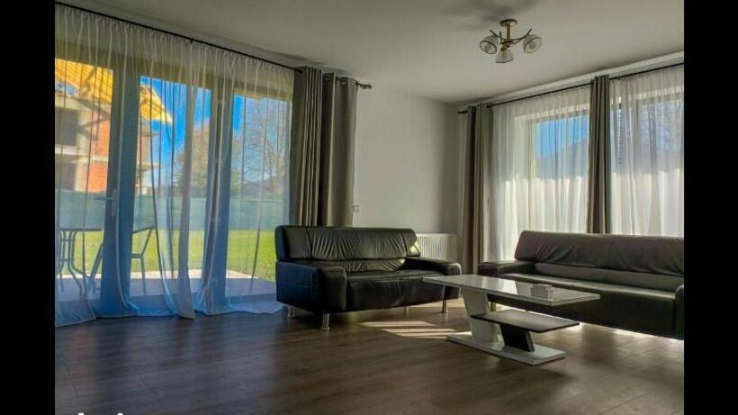 بنسيون Casa Brad