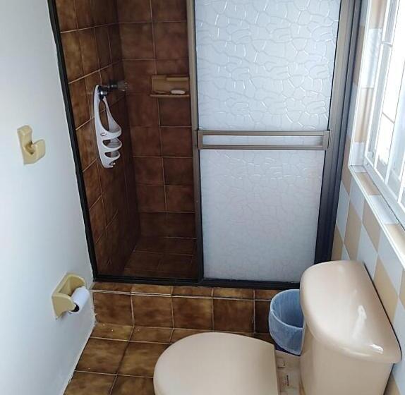 پانسیون Chalet Los Pinos