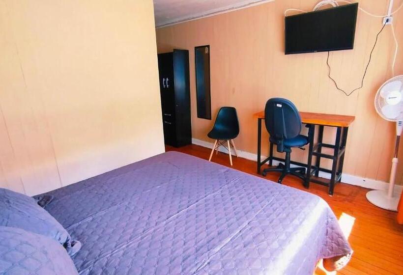 پانسیون Hostel Notro Valdivia
