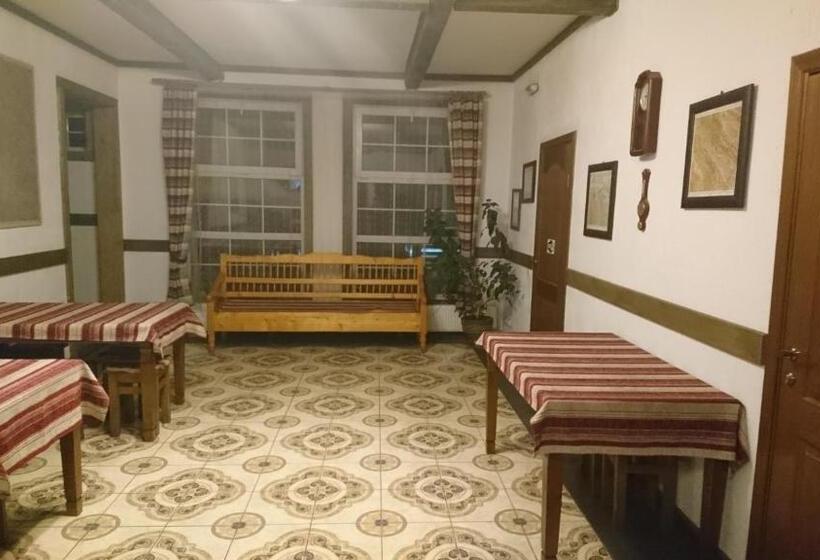 Pensão Maghura Gostinnii Dvir