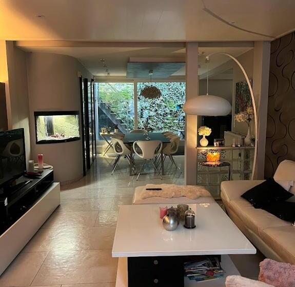 پانسیون Maison Leloup