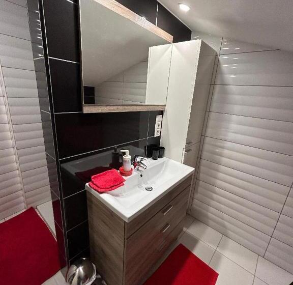 پانسیون Maison Leloup