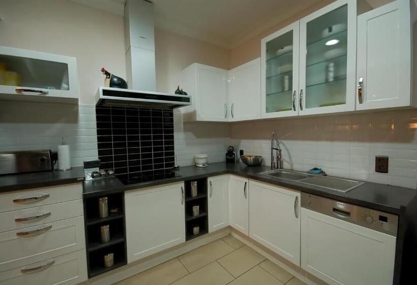 پانسیون Maison Leloup