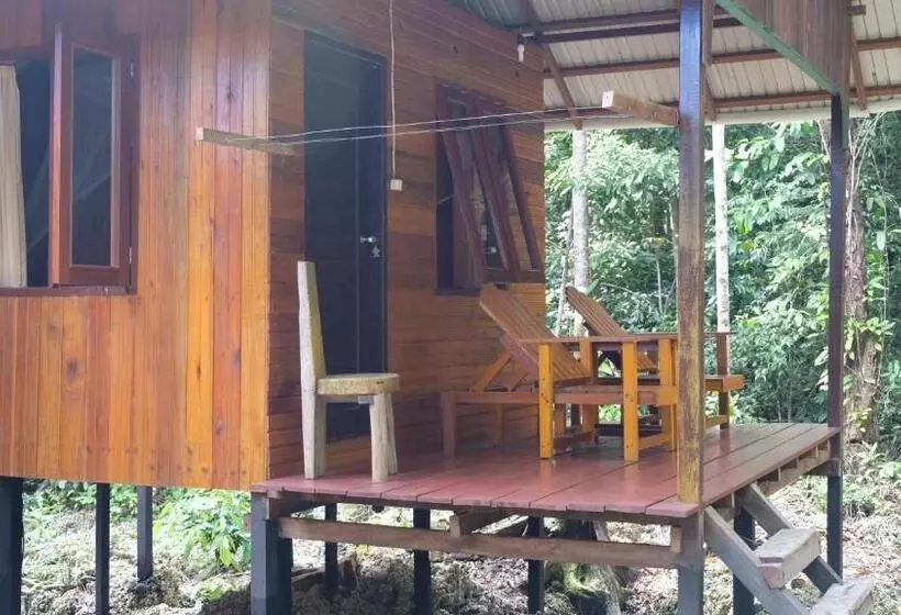 Majatalo Maratua Guesthouse