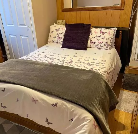 ペンション Room With Shower, Toilet And Kitchenette