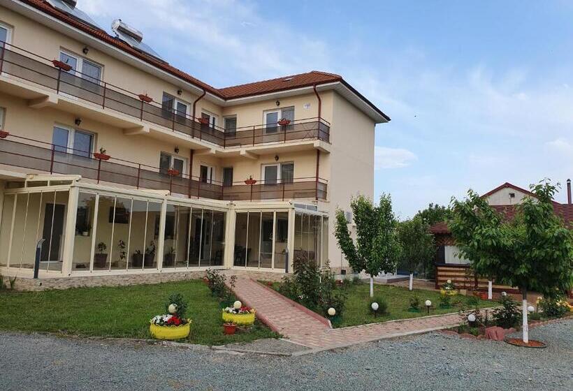 پانسیون Timona Camere De închiriat