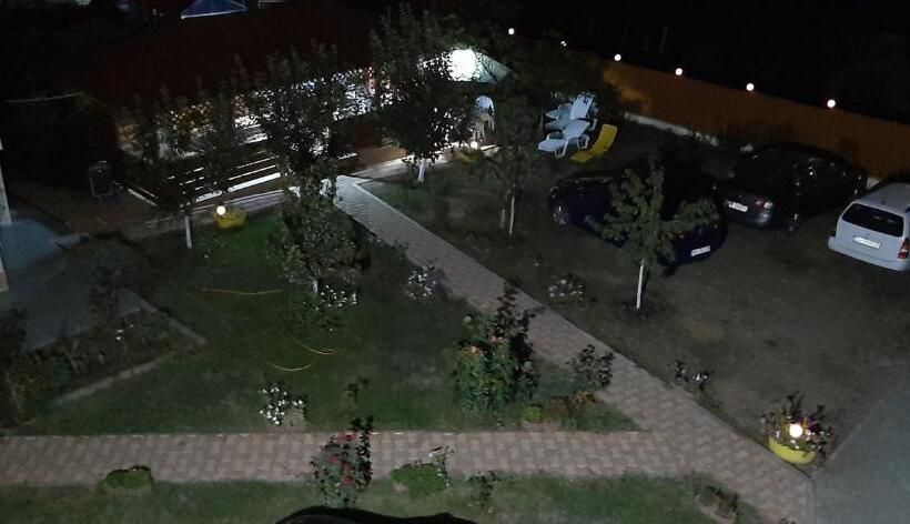 پانسیون Timona Camere De închiriat