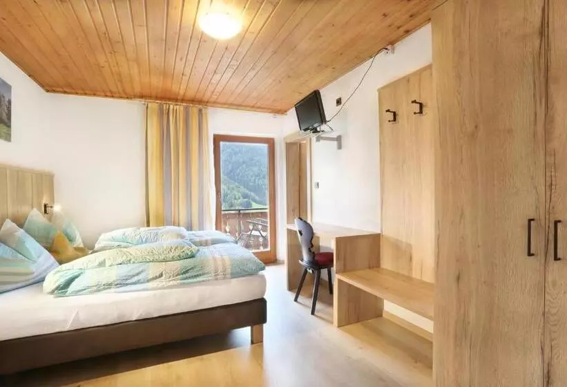 پانسیون Veltierhof