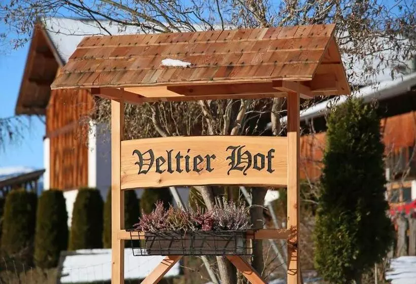 پانسیون Veltierhof