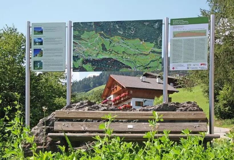 پانسیون Veltierhof