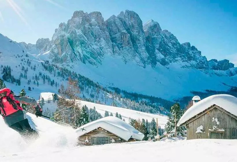 پانسیون Veltierhof